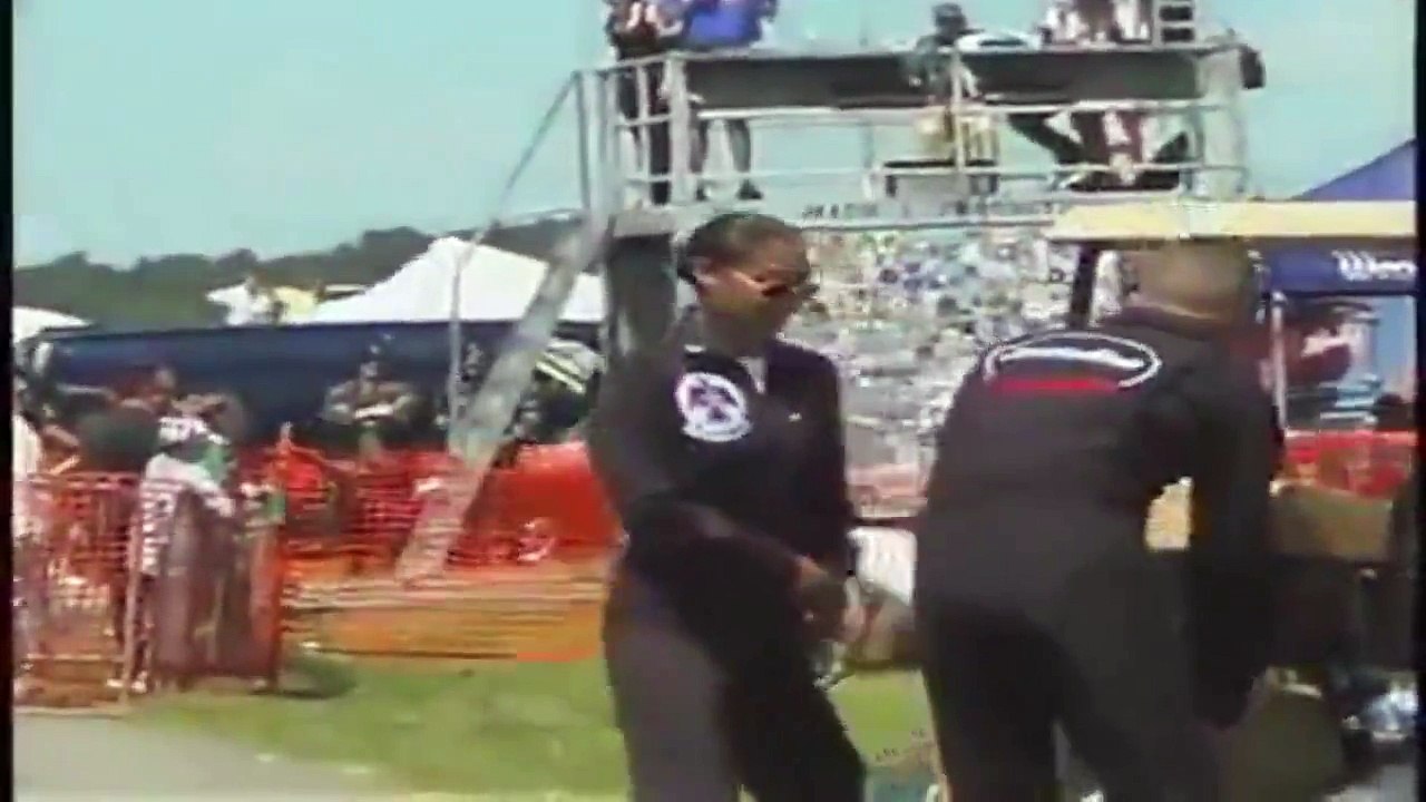 Homem rouba avião e quase ocorre um gravíssimo acidente