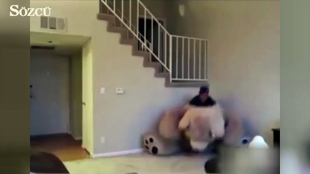 Genç adam eşine öyle bir şaka yaptı ki...