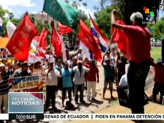 Descargar video: Campesinos de Paraguay exigen la dimisión del pdte. Horacio Cartes