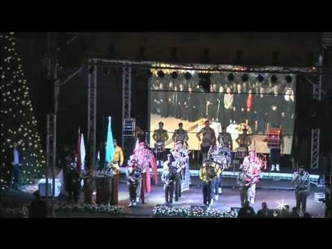 Ratusan Orang Berkumpul di Gereja Kelahiran, Saksikan Dinyalakannya Pohon Natal - NET12