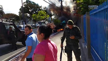 Caminhão passa por cima de moto na Av. Mal. Mascarenhas de Moraes