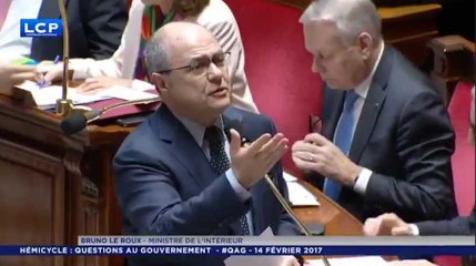 Le ministre parle de "tragique accident" dans l'affaire Théo, avant de juger le terme "inapproprié"