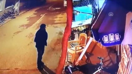 Sevgililer Gününde 600 Lira Değerinde Gül Hırsızlığı