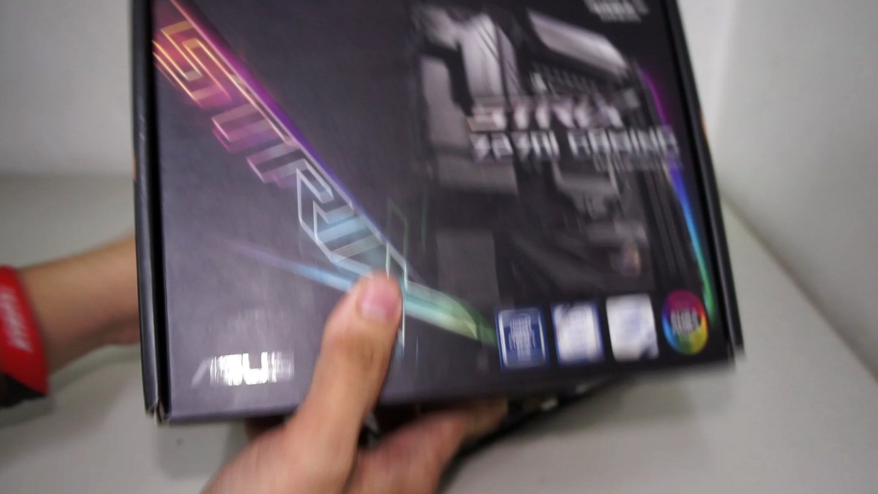 ASUS ROG STRIX Z270I GAMING ITX Motherboard Unboxing and Overview