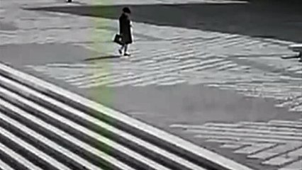 女学生　森昌子・吉永小百合　Mori Masako・Yoshinaga Sayuri