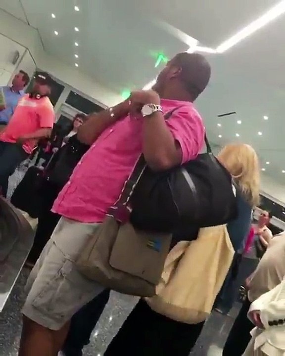 Snapchat: opened 1 minute ago