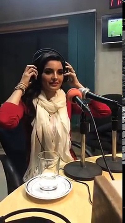 Sadia Khan Live