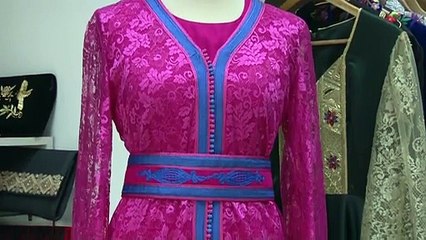 Revisité, l'habit traditionnel revient en force en Tunisie