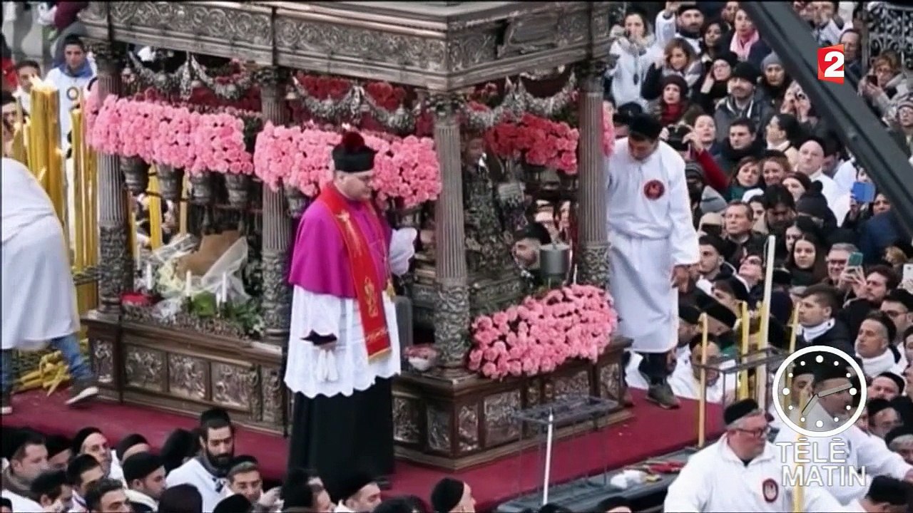 Sans frontières - La folie des processions religieuses en Italie
