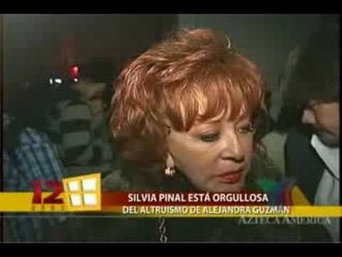 Silvia Pinal en la plaza de toros