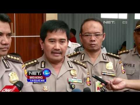 Breaking News - Tim Sar Terjunkan 3 Penyelam Menyisir Lokasi Terbakarnya Kapal