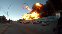 Une explosion envoie une voiture à plusieurs mètres de haut.