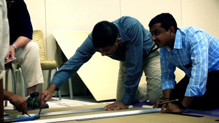 Team Building Construction - Flatout Pyramides - Eagles Team Building