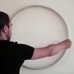 CREARE UN'OPERA D'ARTE CON UN FILO