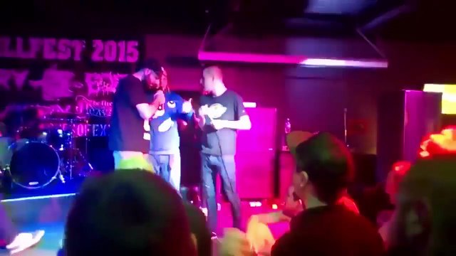 Best street fight USA street fighting watch and enjoy