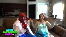 Малыш СПАЙДИ против бледно-розовый Человек-паук против человека-паука против беременных замороженные Эльза супергерой удовольствие ИРЛ