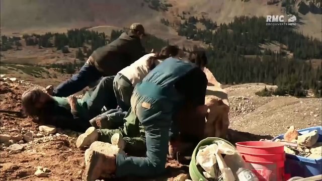 Chasseurs de pierres précieuses - S01 : E04 (Glissement de terrain !)
