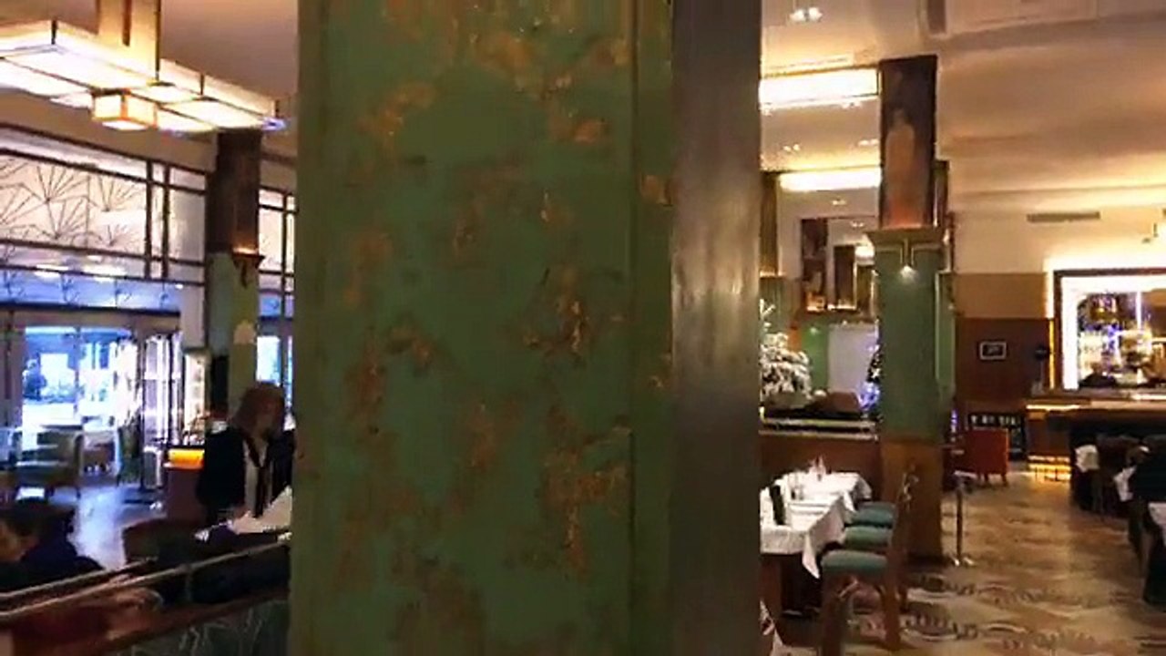 Visite de la brasserie La Coupole, temple de l'Art déco et rendez-vous des artistes