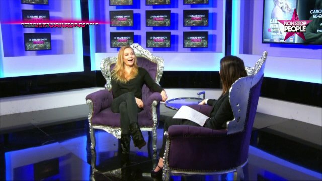 Caroline Vigneaux raconte ses débuts difficiles dans le monde du spectacle (EXCLU VIDEO)