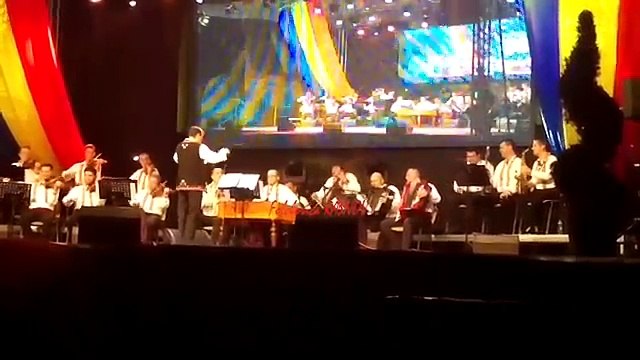 - Orchestra Rapsodia Bihoreana,dirijor Liviu Butiu - Suita de jocuri din Bihor - Oradea 2015