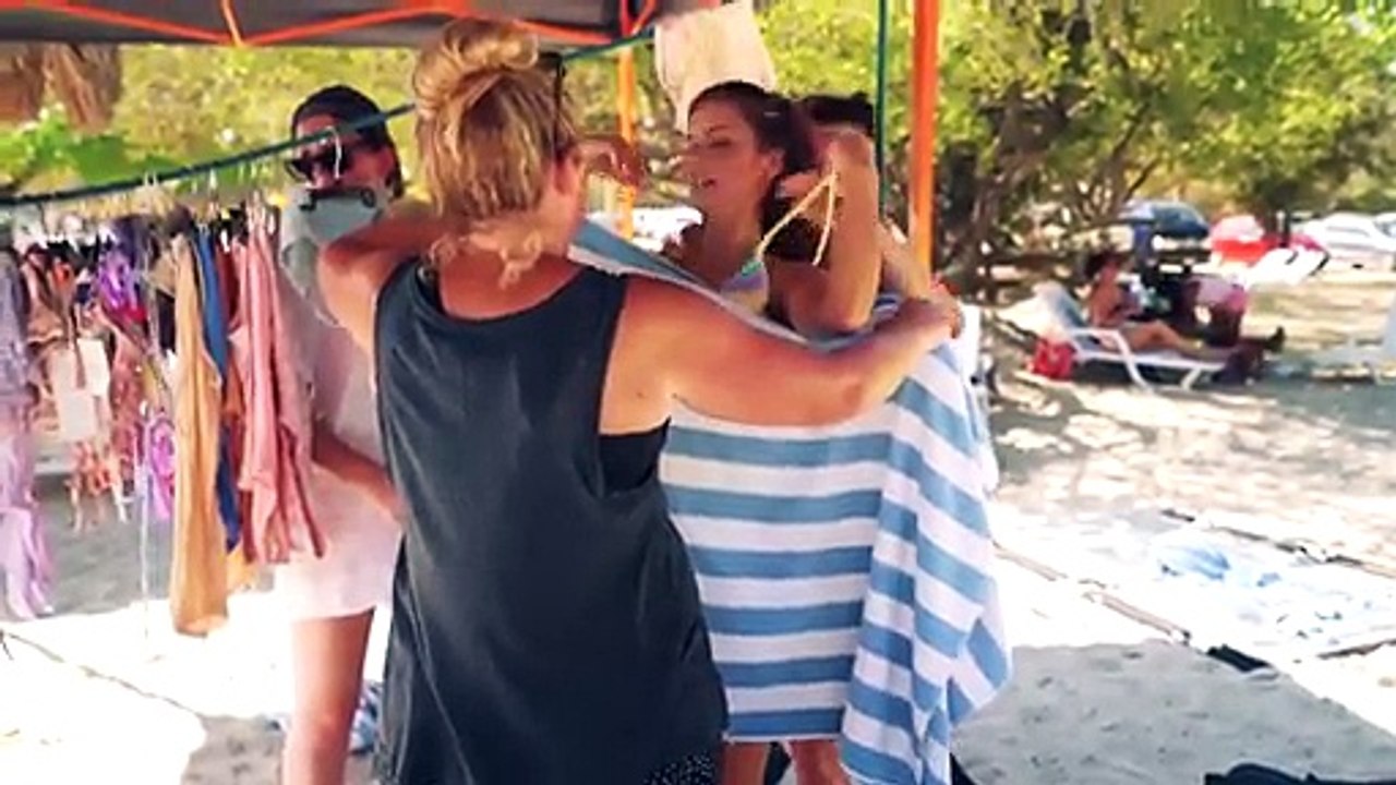 La sublime Barbara Palvin en bikini pour Sports Illustrated Swimsuit 2017