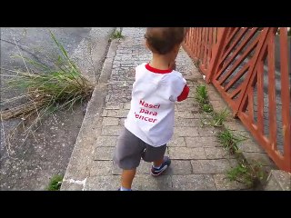 Eu não vo pra ESCOLA eu quero PIRULITO