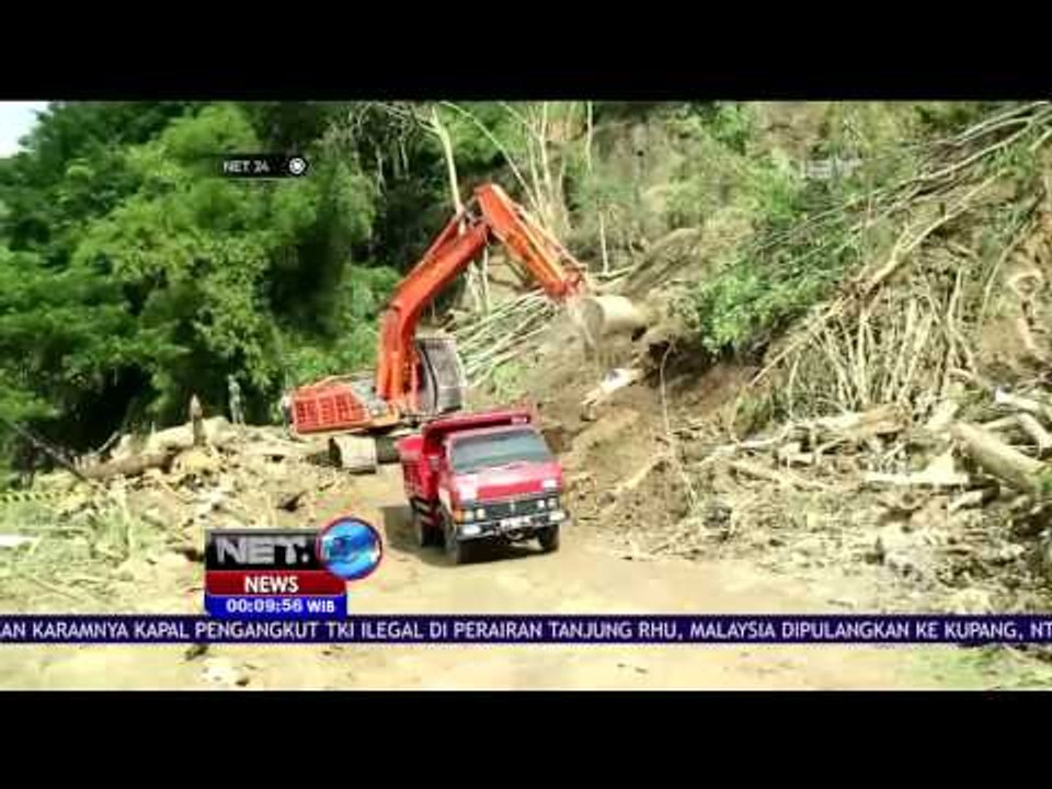 Pembersihan Tanah Longsor Trenggalek Libatkan 2 Alat besar - NET24