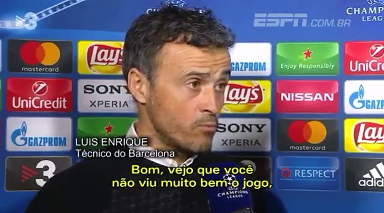 O Clima esquentou entre Luis Enrique e jornalista após derrota do Barcelona para o PSG