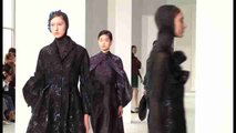 Delpozo lleva el arte Nabi a la pasarela de Nueva York