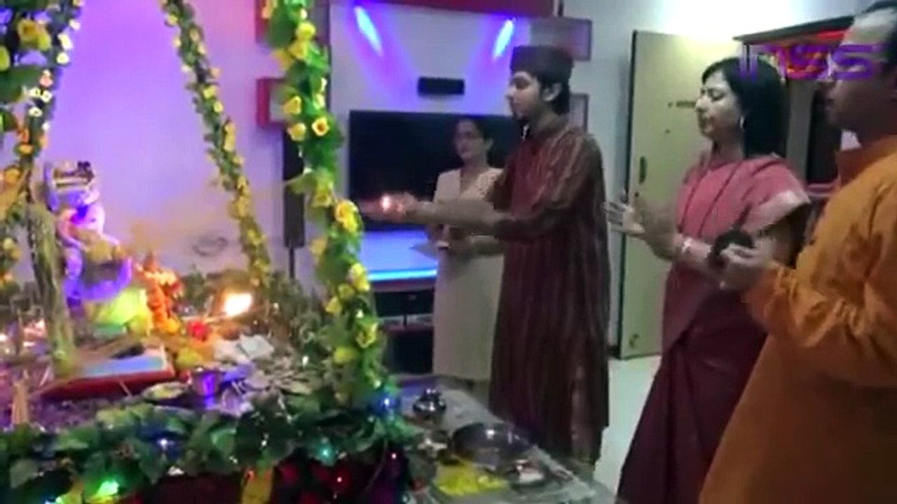 Story of A Woman Who Become Hindu Priest in India