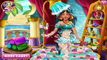 La Princesa de Disney Ariel La Sirenita de la Diversión en La Piscina | Niños Jugando con las Sirenas Nadan