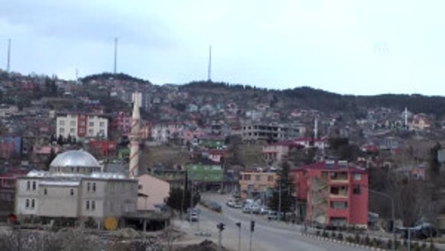 Atıl Malzemelerle Kurdukları Kütüphanede Şehidin Ismini Yaşatıyorlar