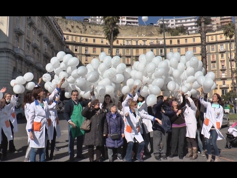 Video Napoli - Palloncini bianchi contro il cancro infantile (15.02.17)