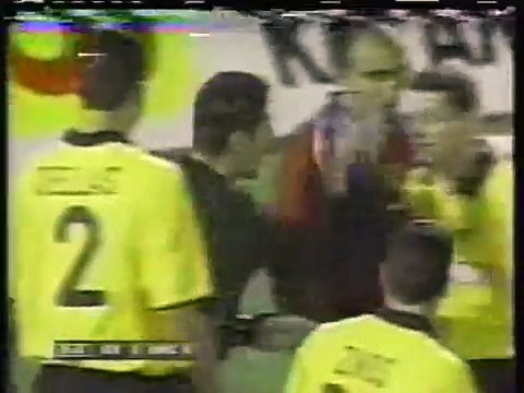 15.02.2001 - 2000-2001 UEFA Cup 4rd Round 1st Leg AEK 0-1 Barcelona