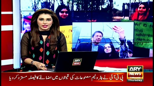 Fans pay surprise visit to Bani gala to meet PTI chairman Imran Khan