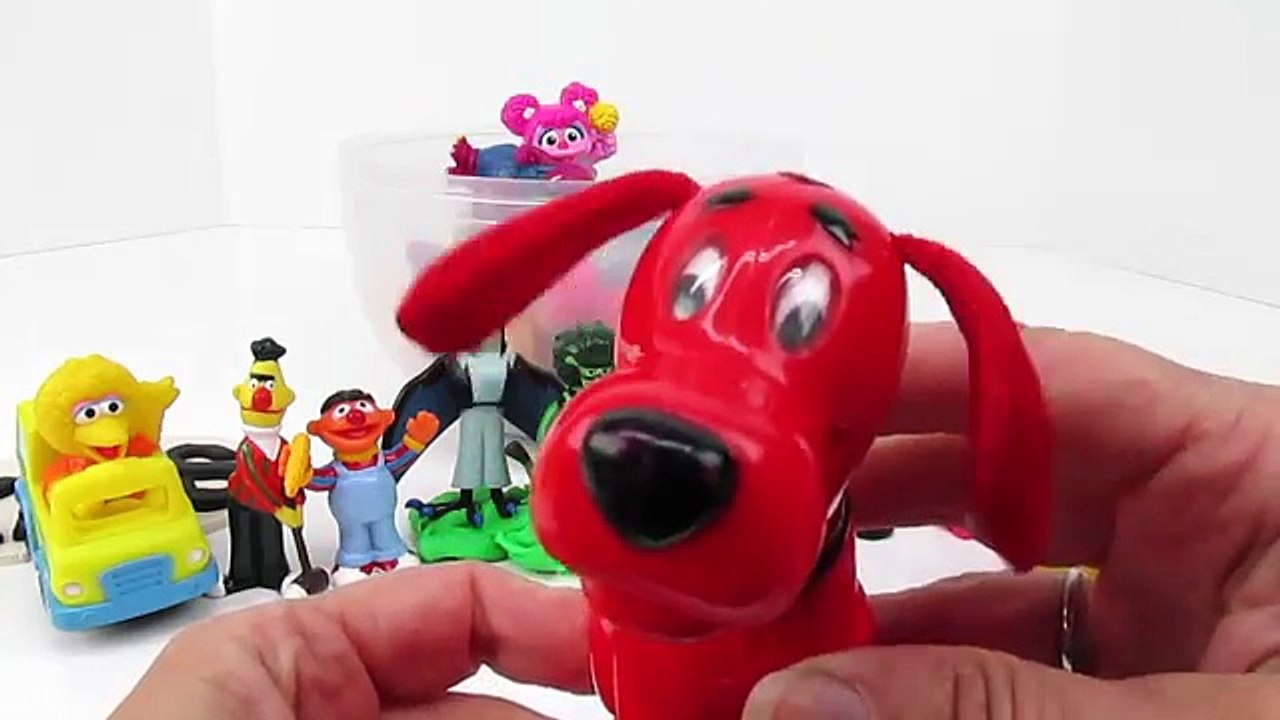 PBS KIDS LOGO!! Play-Doh Surprise Egg! PBSKids Shows & TOYS!! With FACE 9000 and COUNT VON COUNT