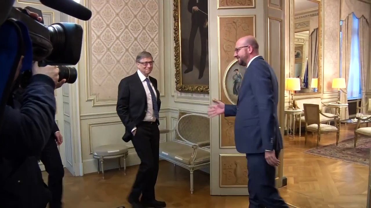 Bill Gates rencontre Charles Michel et Alexande...