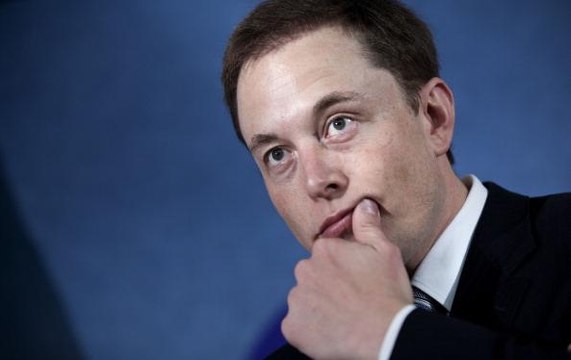 Elon Musk deletes anti-travel ban tweets