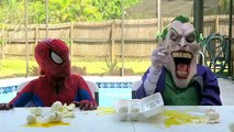 Человек-паук против Джокера сумасшедший яйцо разбить вызов! ж/ яд и розовый Человек-паук смешные Супергерои