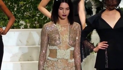 Kendall Jenner en robe très transparente