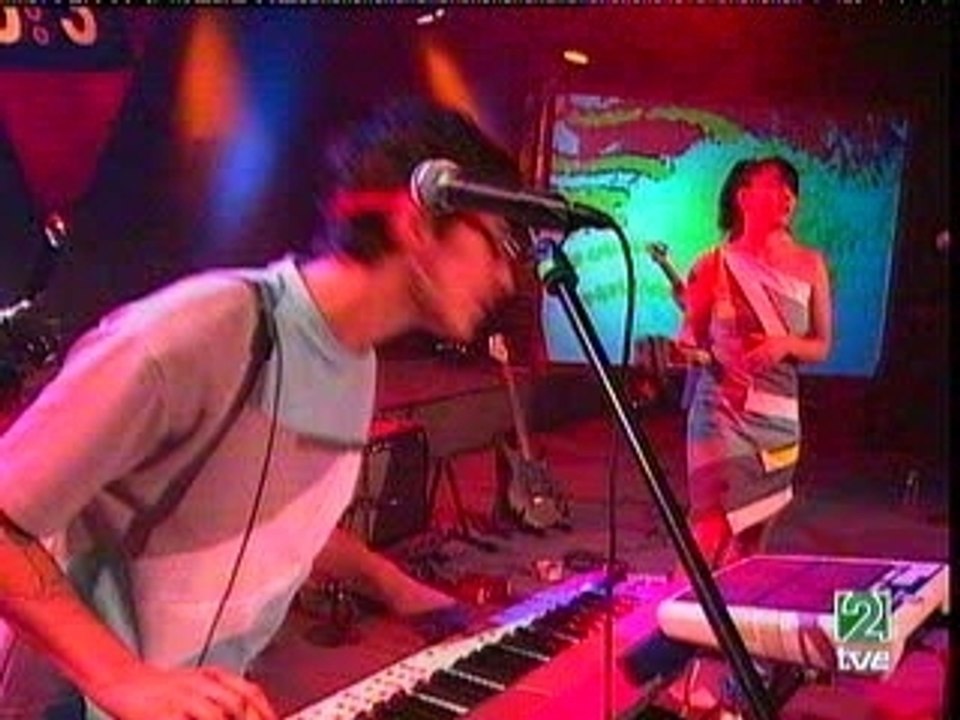 Le Tigre live at TVE part3