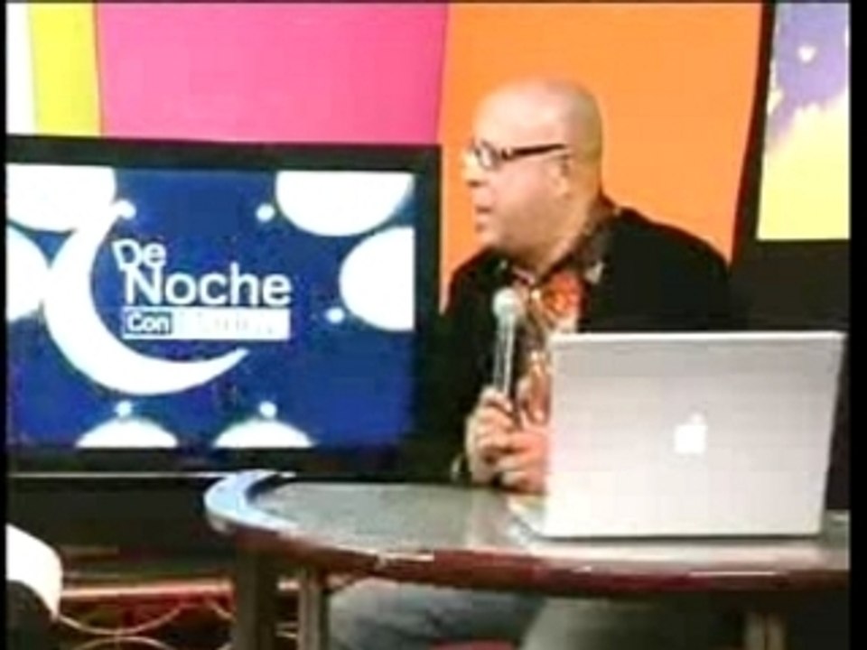 EL 4 PODER LA PRENSA (? SE UNE EN BOSTON ?)