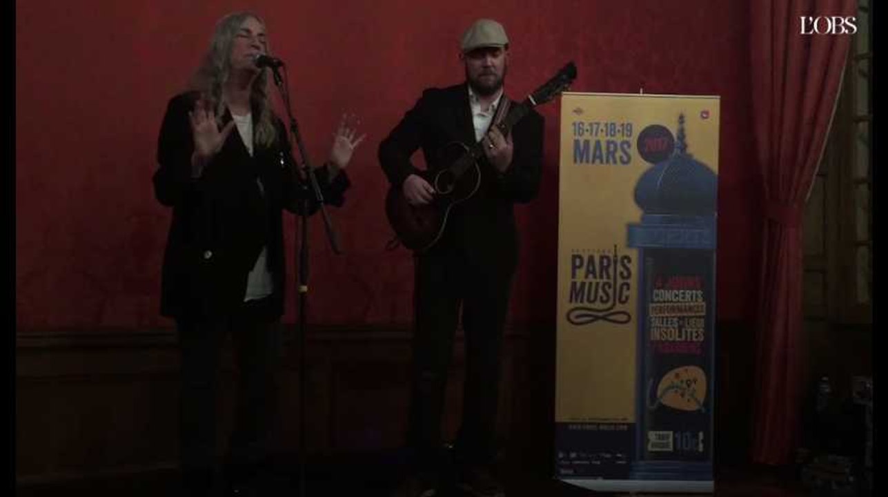 Patti Smith interprète "Because The Night" avec Bruno Julliard