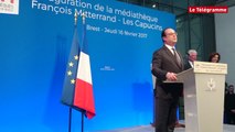 Brest. François Hollande plaisante sur le téléphérique