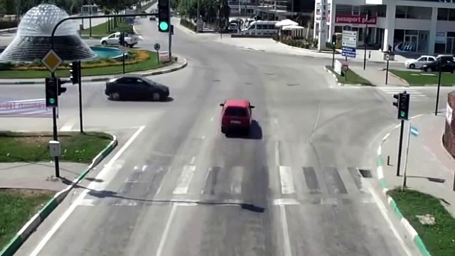 mobese kazaları bu kez bursadan bu görüntüler ibretlik, izleyelim.