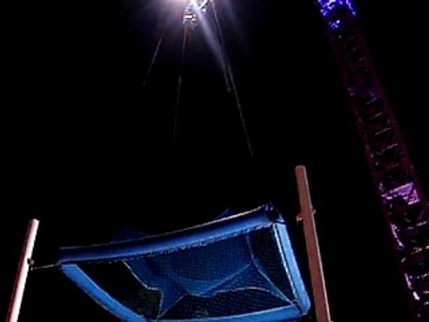 moi saut d'une grue 40m de vide sans elastique