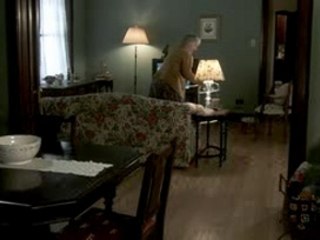 Video Dodge: la nipote apre la porta a testate