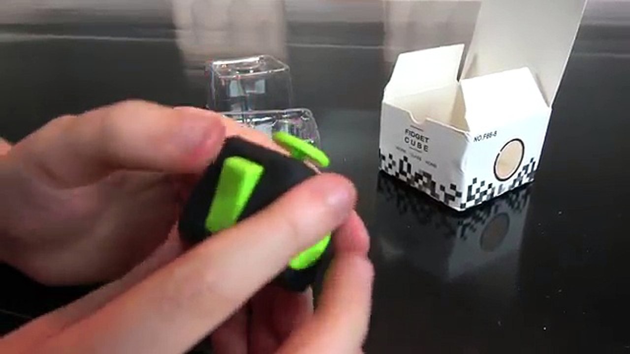What's inside a Fidget Cube