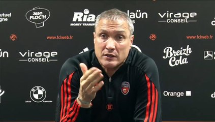 Conférence de presse de Bernard Casoni avant FCL-OGCN