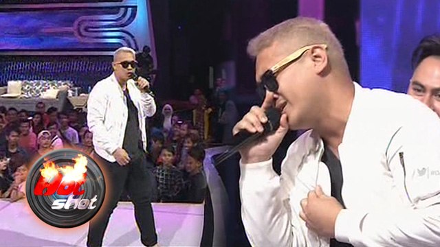 Aksi Gilang Dirga Nyanyi India di Panggung DA4 - Hot Shot 17 Februari 2017